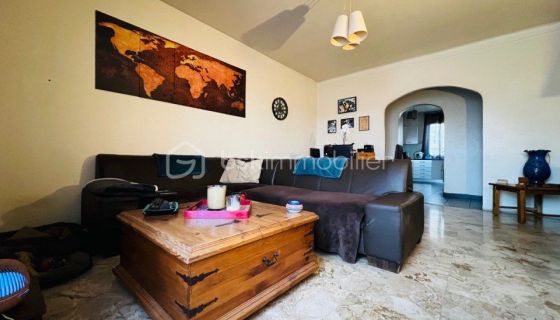 A vendre APPARTEMENT T4 95 M2 BORD DE MER AJACCIO