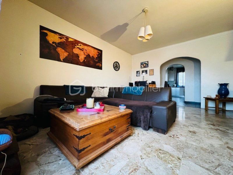 A vendre APPARTEMENT T4 96 M2 BORD DE MER AJACCIO