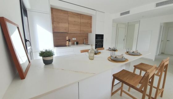 A vendre APPARTEMENT DE PRESTIGE T3 70 M2 TERRASSE BORD DE MER MARSEILLE