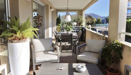 A vendre APPARTEMENT DE PRESTIGE NEUF T4 122 M2 TERRASSE BORD DE MER MARSEILLE