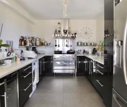 A vendre APPARTEMENT DE PRESTIGE NEUF T4 122 M2 TERRASSE BORD DE MER MARSEILLE