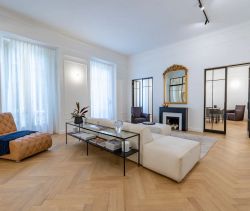 A vendre Appartement d'exception T5 217 M² RENOVE secteur Victor Hugo Nice  
