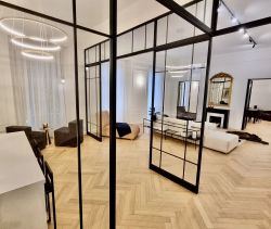 En venta Excepcional apartamento T5 217 M² RENOVADO sector Victor Hugo Niza  