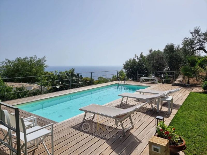En venta Villa 9 HABITACIONES 120 M² vista al mar