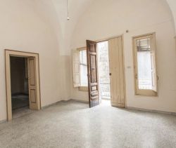 For sale Apartment T13 213 M² old town ORIA