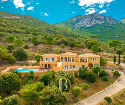 For rent VILLA FOR HOLIDAY RENTAL 10 BEDS SEA VIEW Calvi