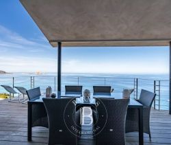 For sale architect-designed villa 4 ROOMS 108 M² breathtaking sea view L'ILE ROUSSE