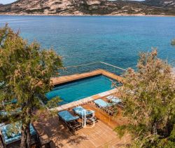 For rent PRIVATE waterfront domain HOLIDAY RENTAL panoramic sea view CALVI