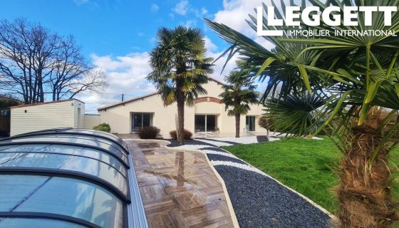 MAISON  DE MAîTRE  LA ROCHE SUR YON