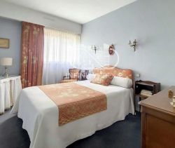 A vendre APPARTEMENT DE PRESTIGE T3 89 M2 TERRASSE BORD DE MER JUAN LES PINS