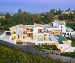 A vendre Splendide villa de luxe 9 PIECES 615 M² Benahavis  