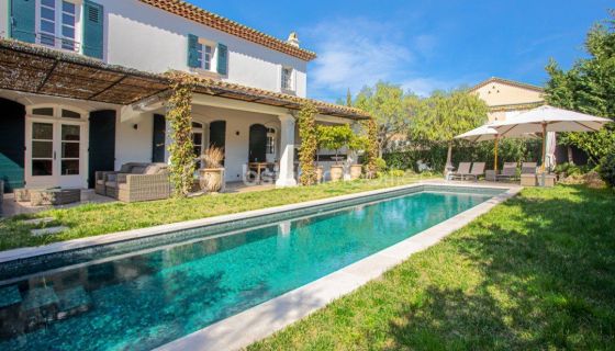 A louer MAISON  5 PIECES 210 M2 BORD DE MER SAINT TROPEZ