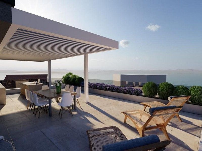 For rent PENTHOUSE T6 192 M2 SEASIDE TERRACE PRIVLAKA