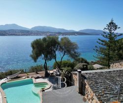 For rent VILLA FOR HOLIDAY RENTAL 12 BEDS WATERFRONT Propriano Olmeto