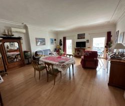 A louer APPARTEMENT DUPLEX T5 170 M2 TERRASSE BORD DE MER MEZE