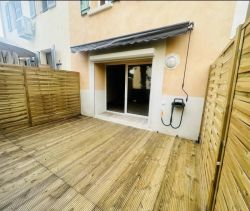 A louer APPARTEMENT NEUF T2 26 M2 TERRASSE BORD DE MER VALLAURIS