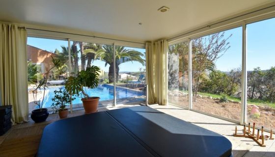 A vendre MAISON  6 PIECES 235 M2 BORD DE MER BEZIERS