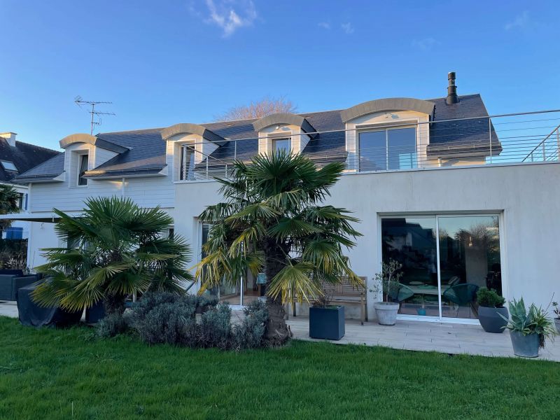 For sale Contemporary house 7 ROOMS 280 M² seaside Fouesnant Cap Coz