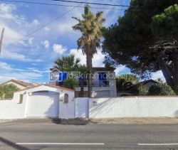 A louer MAISON  7 PIECES 250 M2 VUE MER AGDE
