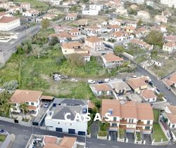 A vendre TERRAIN CONSTRUCTIBLE 2400 M² Santo AntOnio Funchal