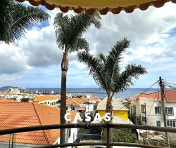 For sale fabulous 4 room house 177 m² canical sea view