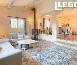 A louer MAISON  7 PIECES 176 M2  FAYENCE