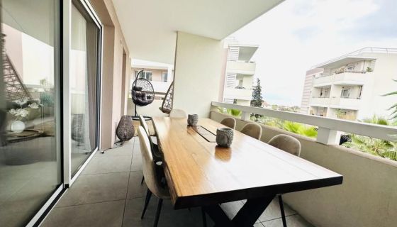 A louer APPARTEMENT T3 60 M2 TERRASSE VUE MER VILLENEUVE LOUBET
