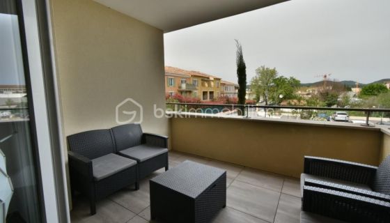 APPARTEMENT T2 39 M2 TERRASSE  BRIGNOLES