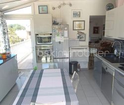 A louer APPARTEMENT T3 75 M2 TERRASSE PLAGE à PIED SIX FOURS LES PLAGES