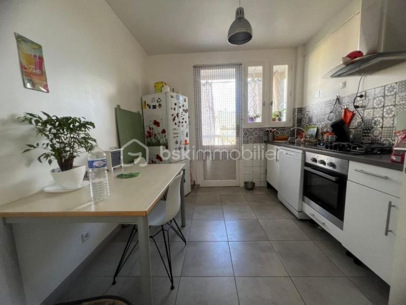 APPARTEMENT T4 86 M2  BEZIERS