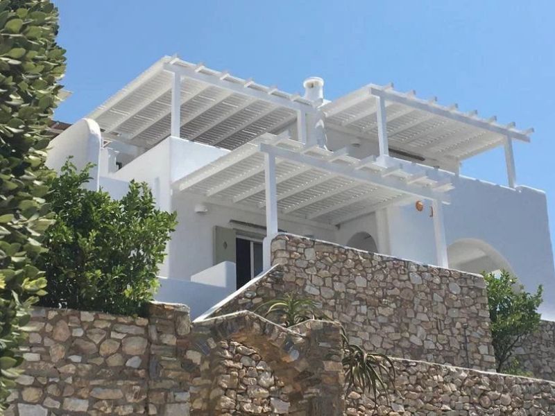 En venta casa de 4 HABITACIONES 113 M² impresionantes vistas al mar PAROS