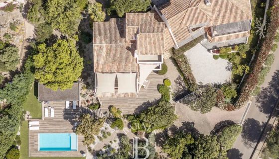 For rent villa FOR HOLIDAY RENTAL 10 COUCAHGES swimming pool and sea view Villa Giulia PORTO VECCHIO