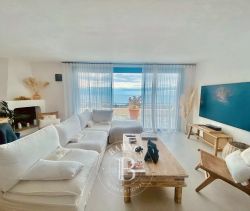 En venta HERMOSA villa atípica 7 HABITACIONES 200 M² vista panorámica al mar cerca de la playa de MONTICELLO