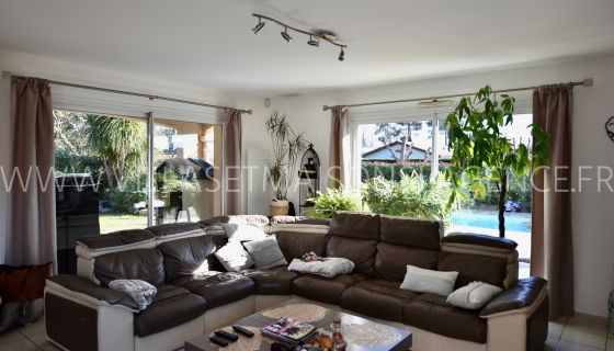 A vendre Jolie villa 5 PIECES 119 M² plain-pied ARES