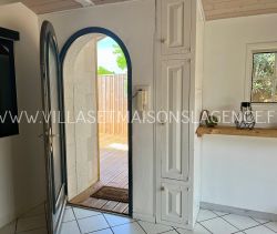 A vendre Jolie maison de ville 6 PIECES 160 M² ARES