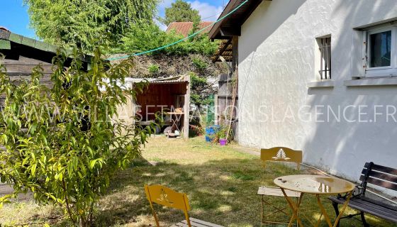 For sale TYPICAL 5 ROOM HOUSE 122 M² TO RENOVATE CAP FERRET