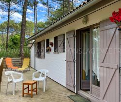 A vendre jolie maison en bois 42 m² AU CALME DANS LE VILLAGE NATURISTE DE LA JENNY LE PORGE