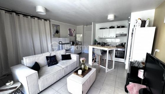 STUDIO  39 M2 TERRASSE BORD DE MER MARSEILLE