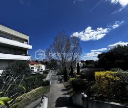 STUDIO  39 M2 TERRASSE BORD DE MER MARSEILLE