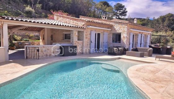 A louer MAISON  6 PIECES 240 M2  GRASSE