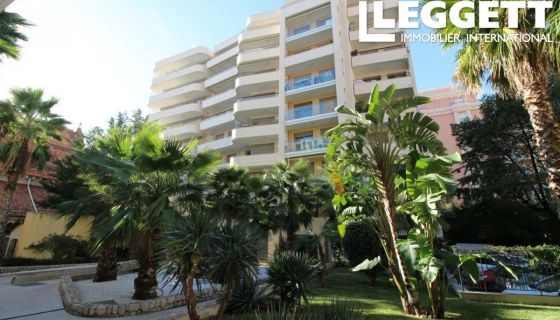 APPARTEMENT DE PRESTIGE T3 69 M2 VUE MER MENTON