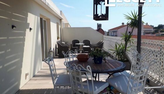 APPARTEMENT T2 33 M2 TERRASSE BORD DE MER ANTIBES