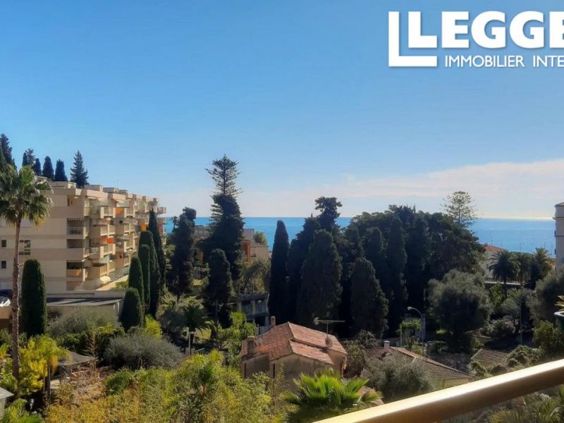 APPARTEMENT T6 84 M2 BORD DE MER MENTON