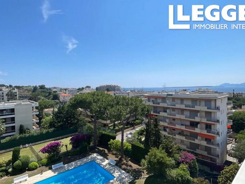 APPARTEMENT T3 127 M2 TERRASSE VUE MER JUAN LES PINS