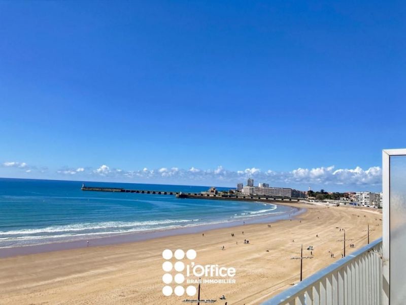 APPARTEMENT T2 61 M2 TERRASSE PIEDS DANS L'EAU LES SABLES D OLONNE