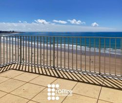 APPARTEMENT T2 61 M2 TERRASSE PIEDS DANS L'EAU LES SABLES D OLONNE