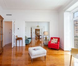 A vendre APPARTEMENT T5  SANTO ANTóNIO