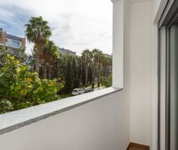 Se alquila APARTAMENTO T4 TERRAZA JUNTO AL MAR CARCAVELOS E PAREDE