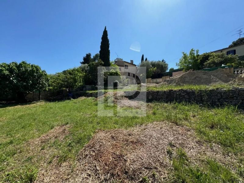 MAISON  778 M2  MOUGINS