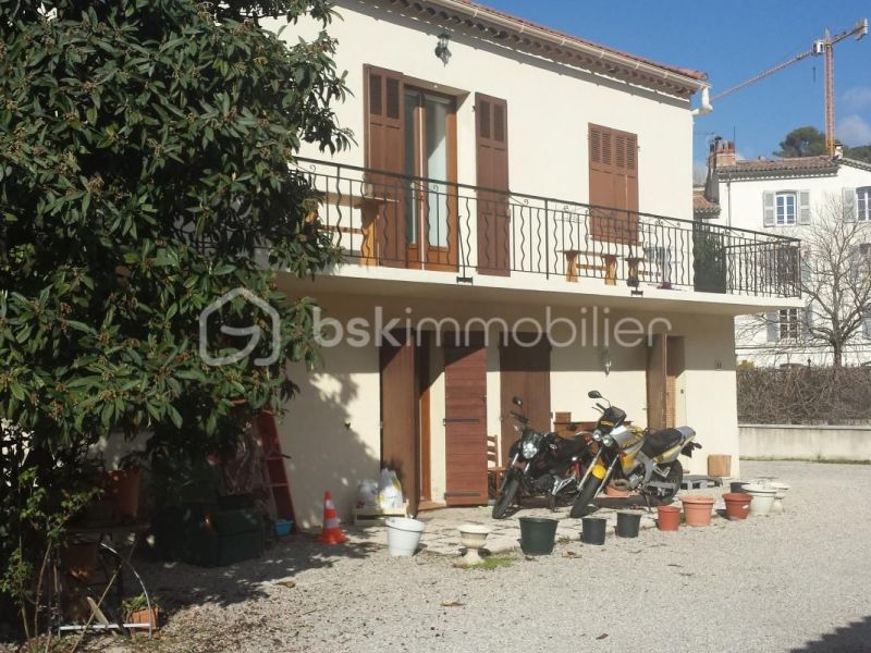 APPARTEMENT  170 M2 TERRASSE  DRAGUIGNAN